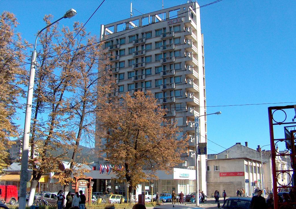 Hotel Zimbru คัมพูลุง โมลโดเวเนสค์ ภายนอก รูปภาพ